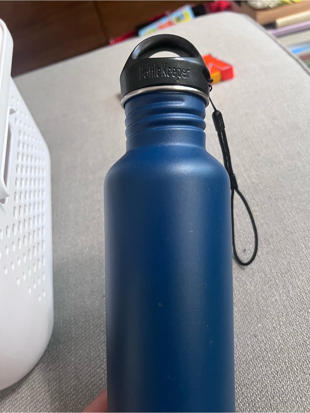 BottleKeeper Standard 2.0 in a sleek, matte powder-coated blue finish